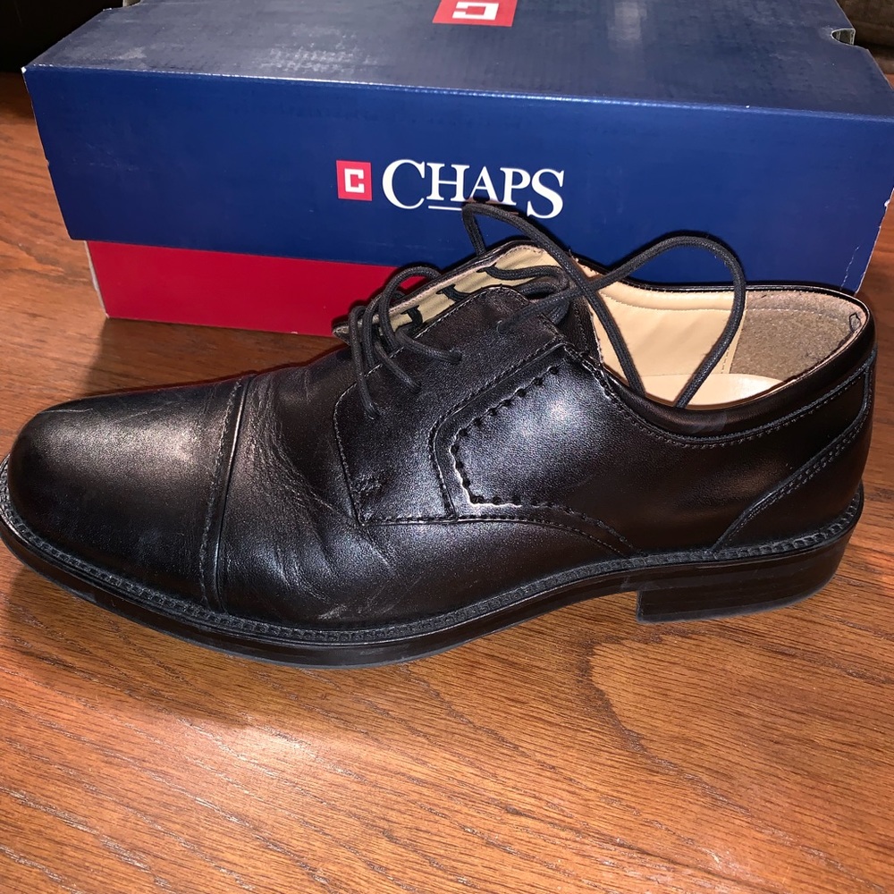 Men’s Chaps dress shoes